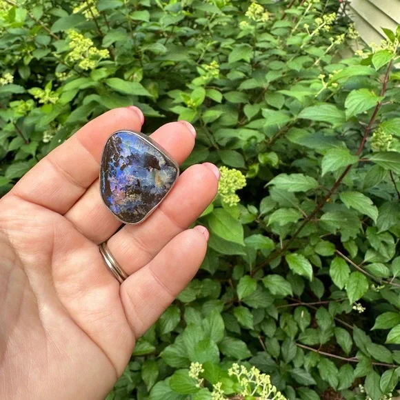 Enormous natural Boulder opal ring - Picture 5 of 7